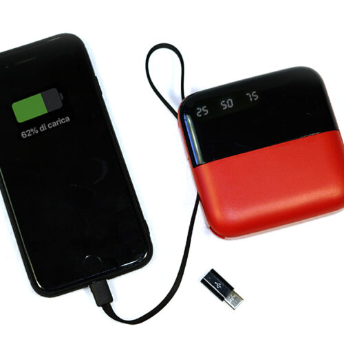 power bank minibox di colore rosso