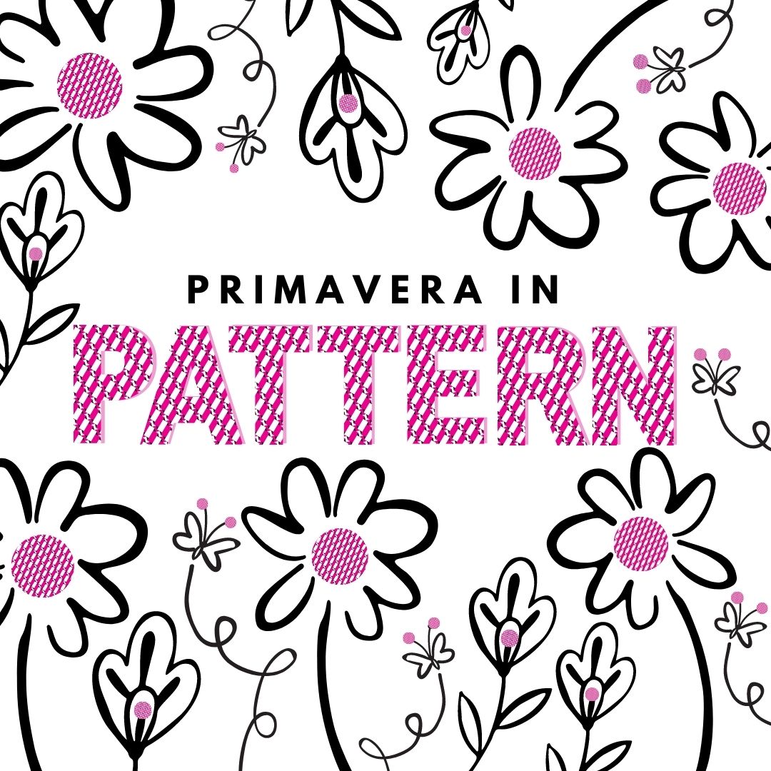 fiori e pattern fucsia con scritta primavera