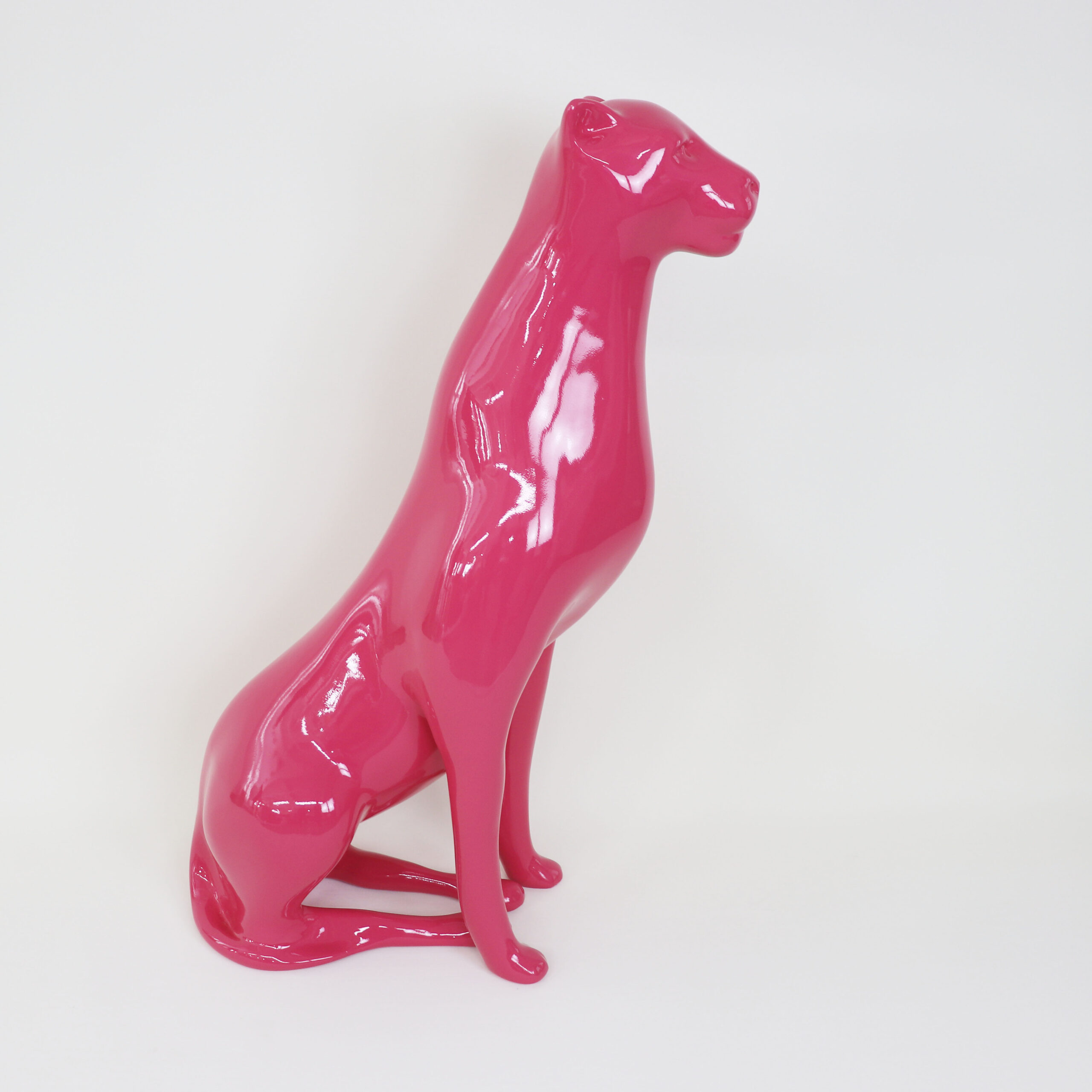 statua pantera fucsia