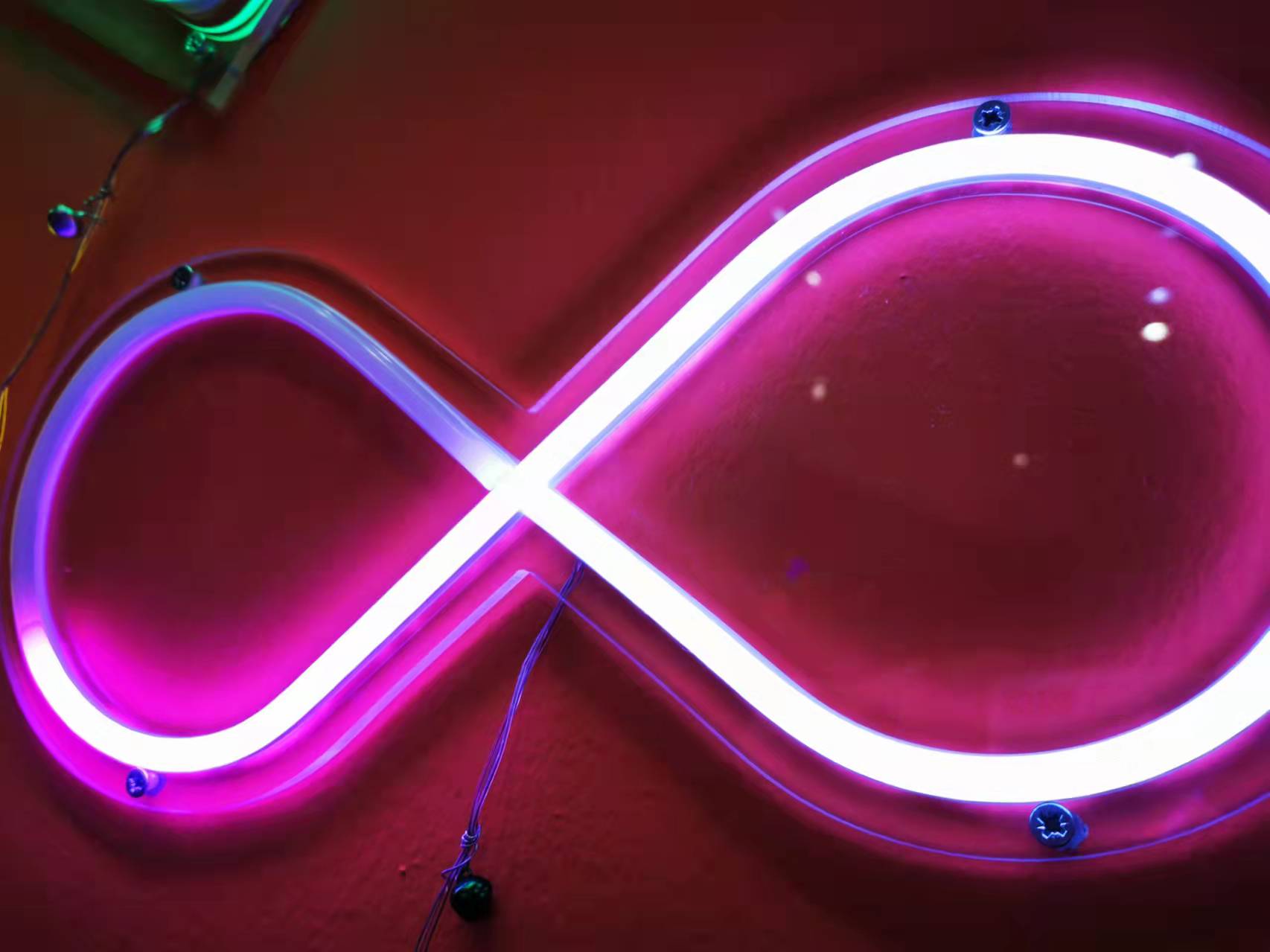 insegna led infinito