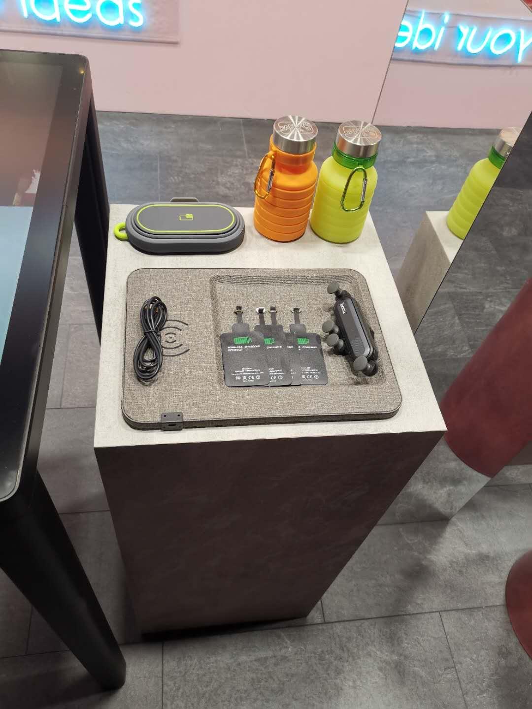 boracce e svuotatasca_contestualizzata euroshop 2020